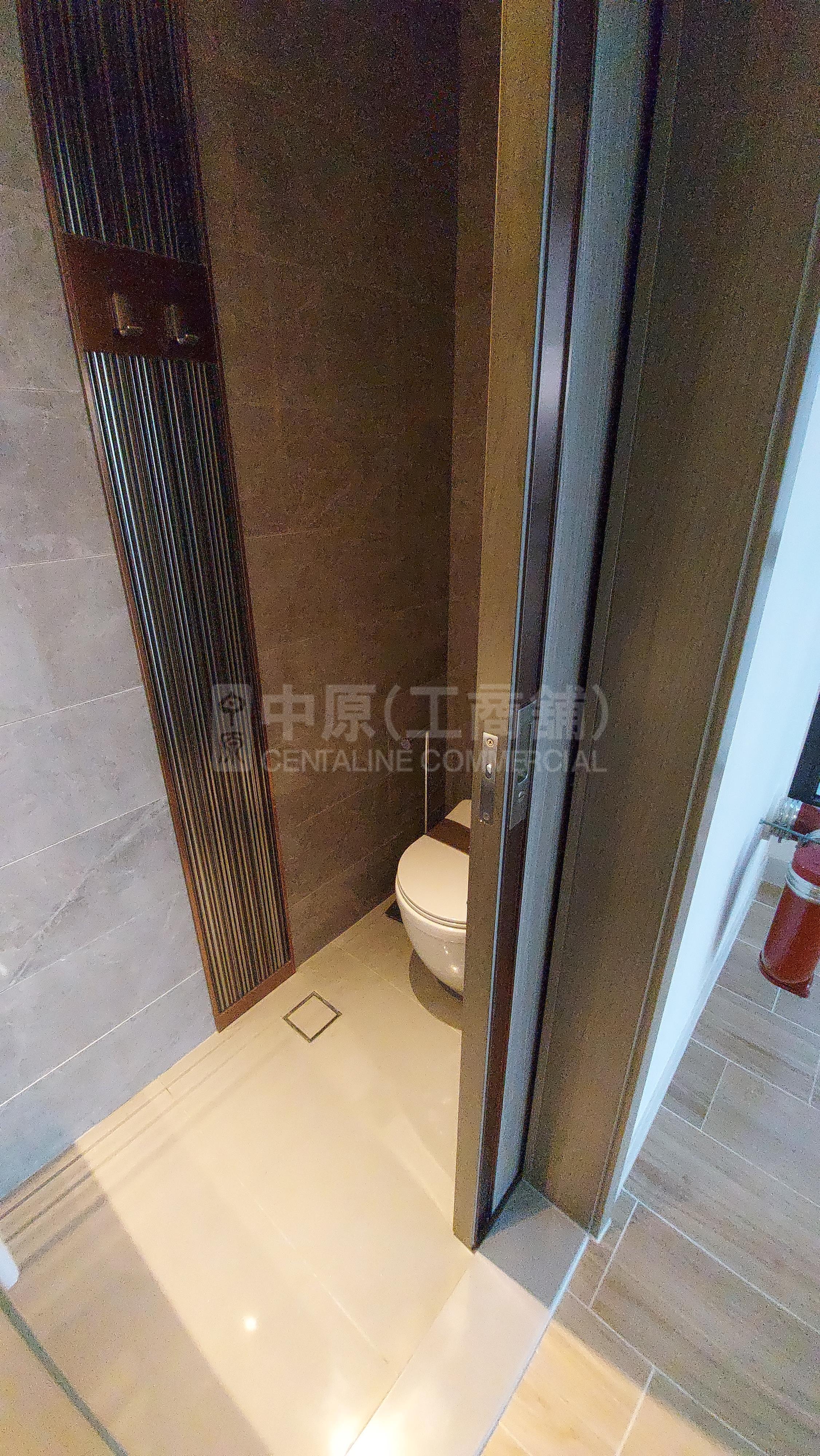 W212的相片资料｜工商楼盘｜中原工商铺