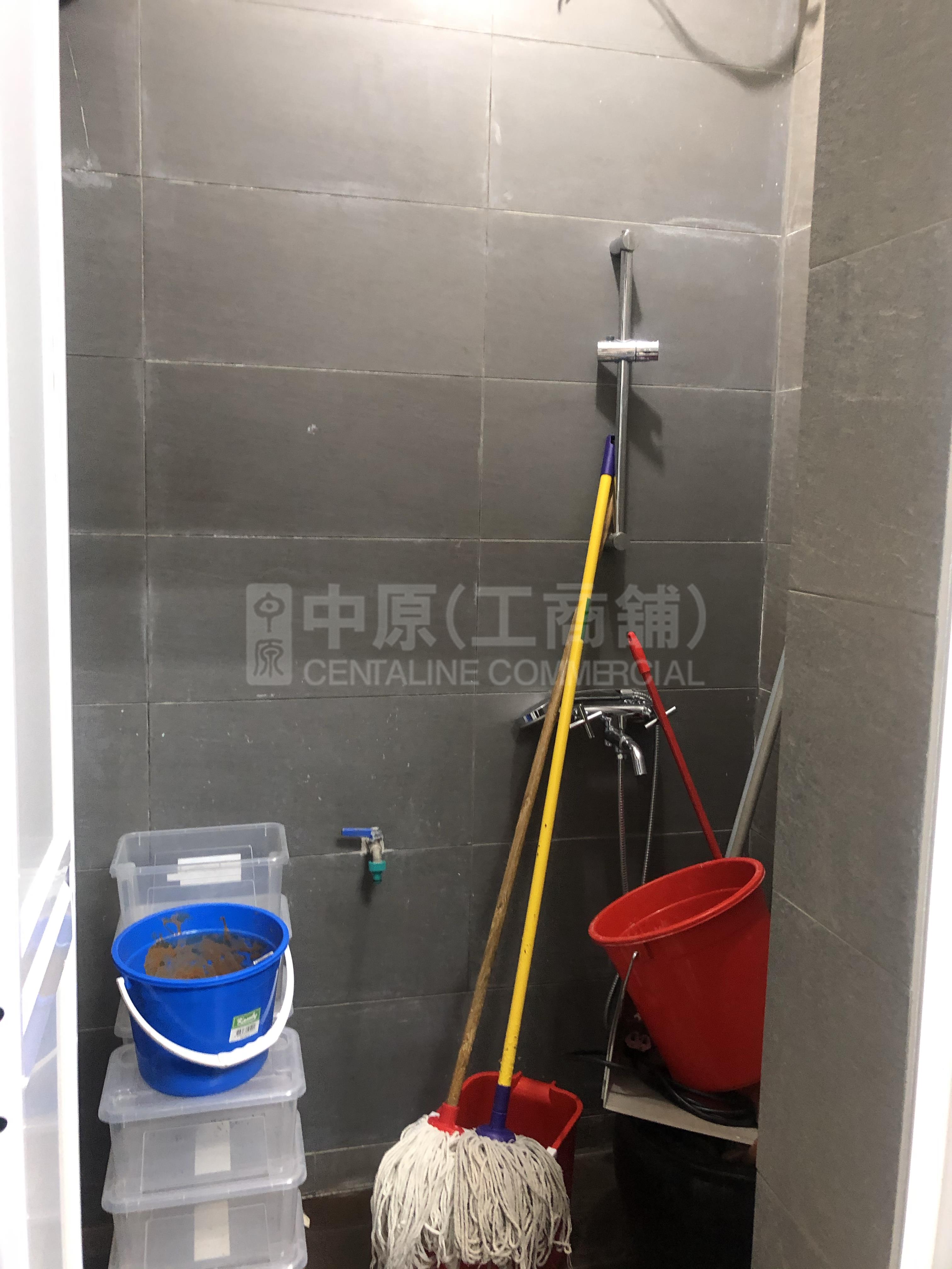 鴻圖工業大廈的相片資料｜工商樓盤｜中原工商舖