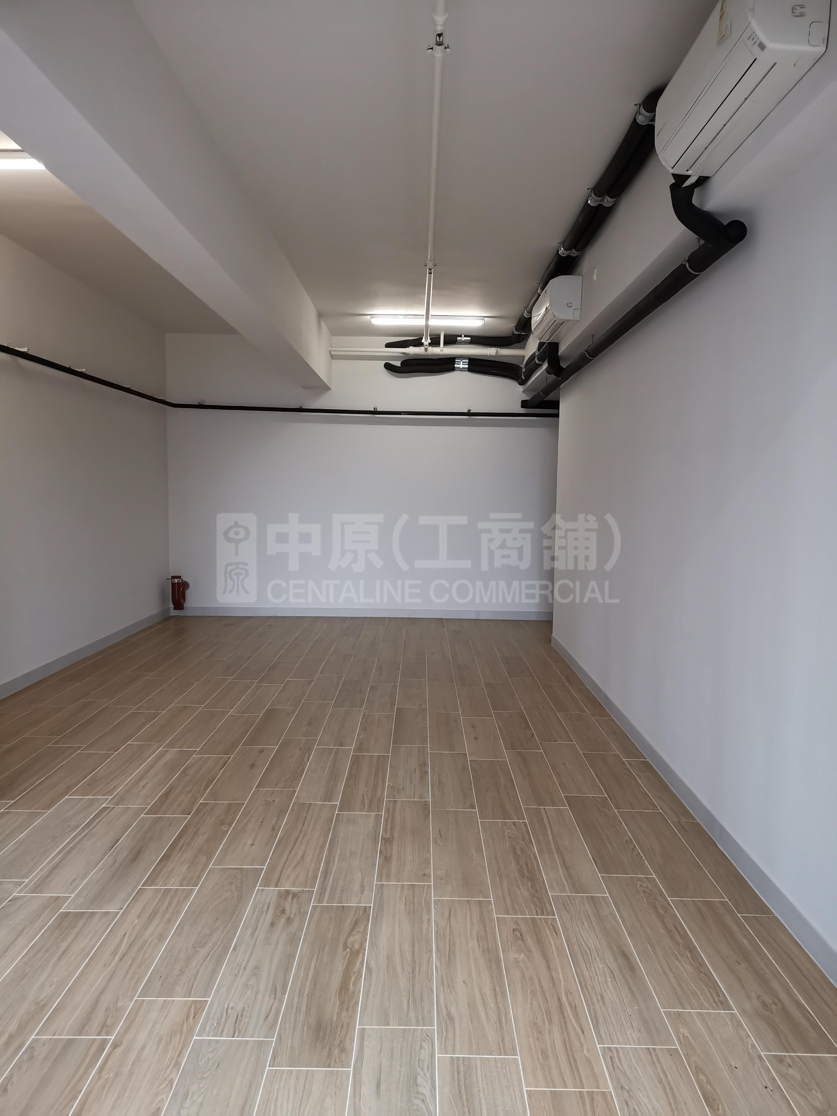 W212的相片资料｜工商楼盘｜中原工商铺