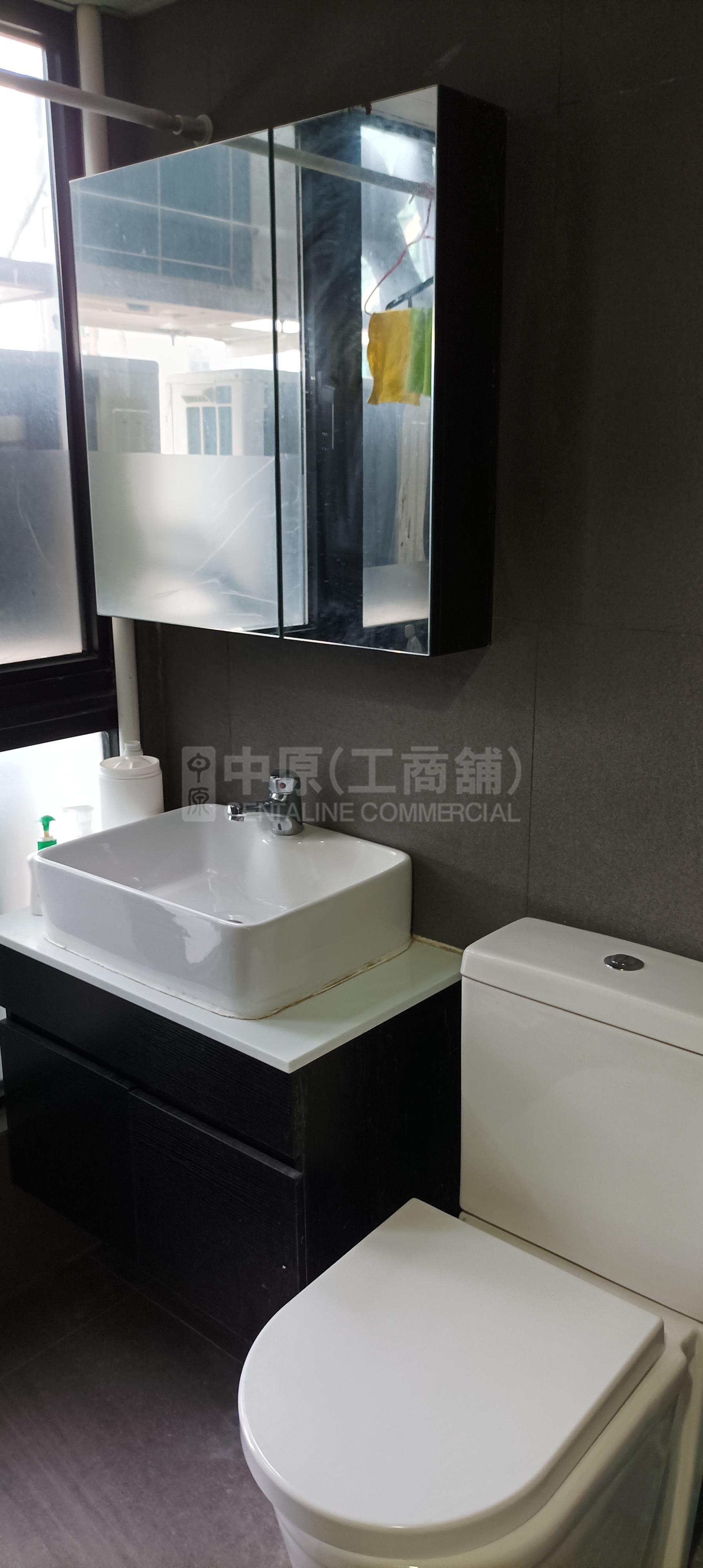 Photo materials about Kwong Sang Hong Centre | Industrial Listing | Centaline Commercial