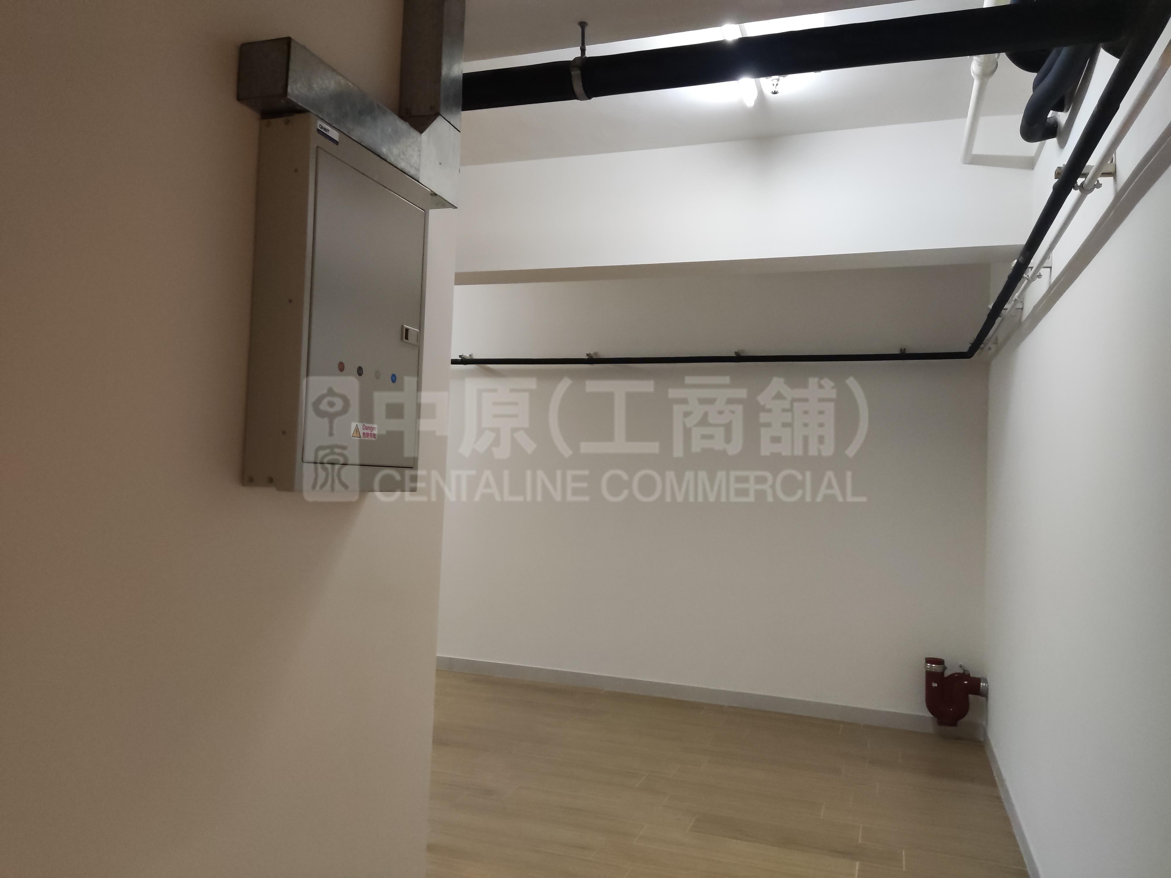W212的相片资料｜工商楼盘｜中原工商铺