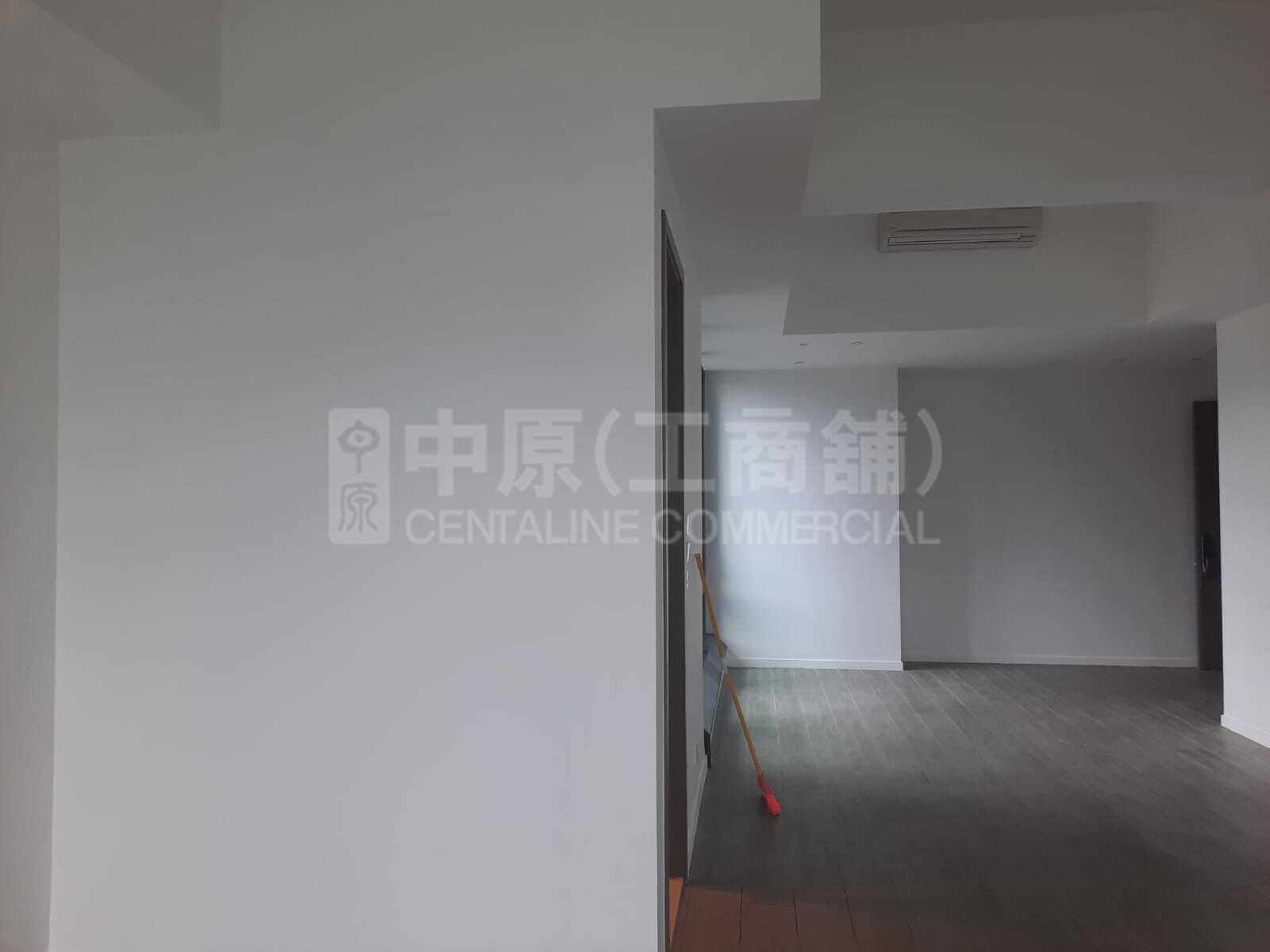 W LUXE的相片資料｜寫字樓樓盤｜中原工商舖