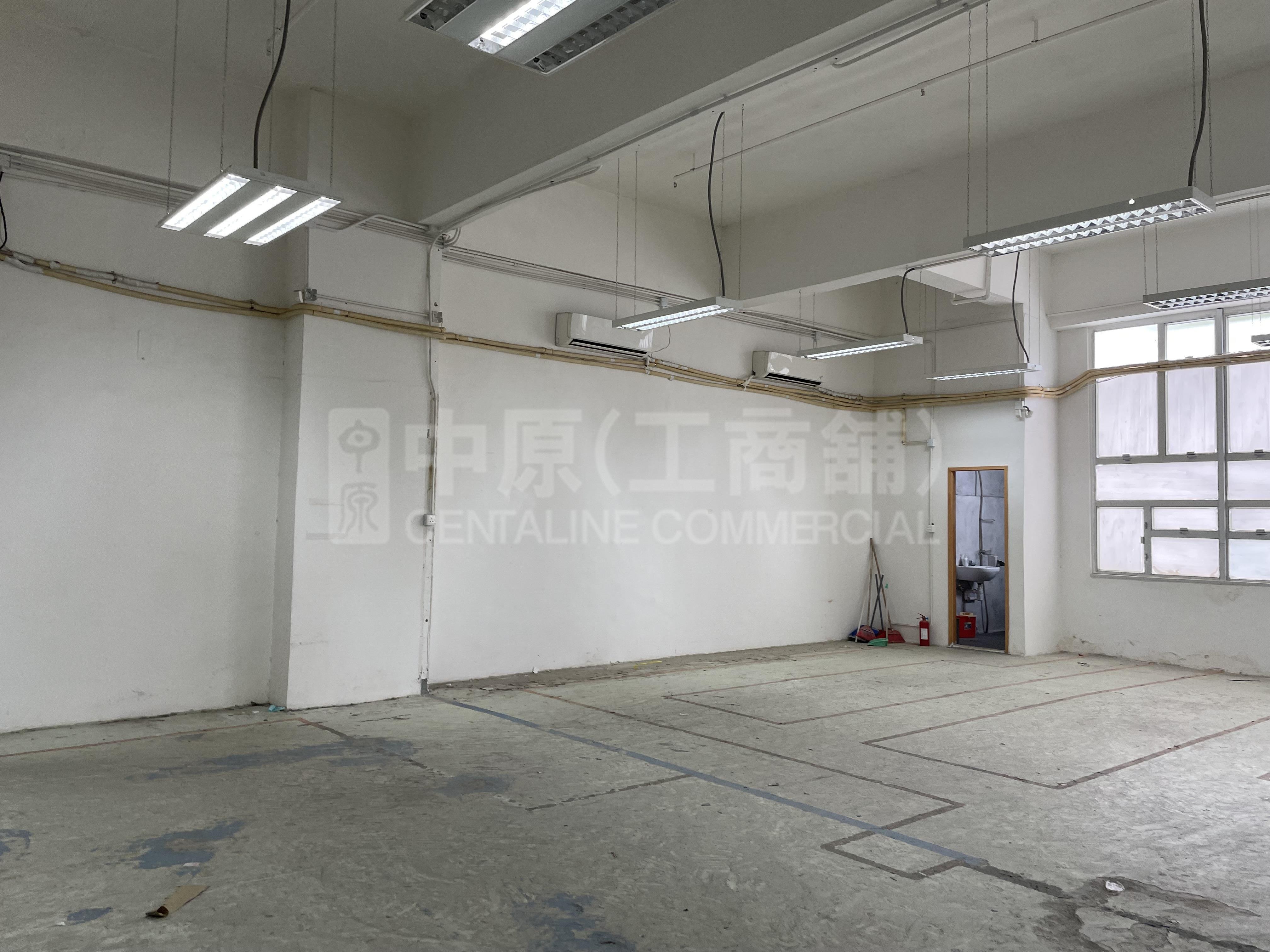 華衛工貿中心的相片資料｜工商樓盤｜中原工商舖