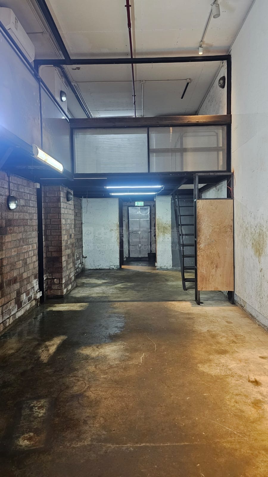 Photo materials about Wah Luen Industrial Centre | Industrial Listing | Centaline Commercial