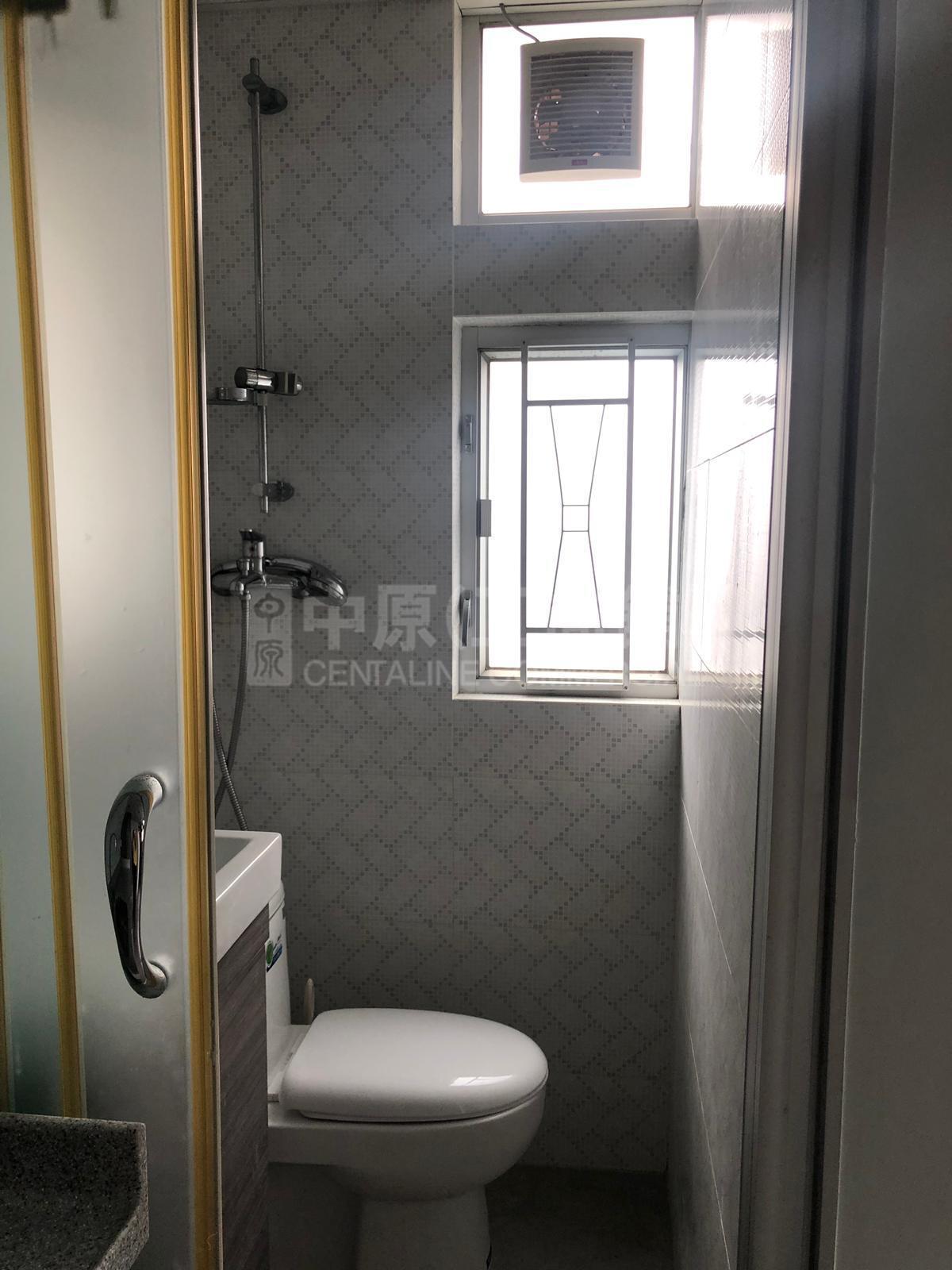 Photo materials about On Luen Building | Office Listing | Centaline Commercial
