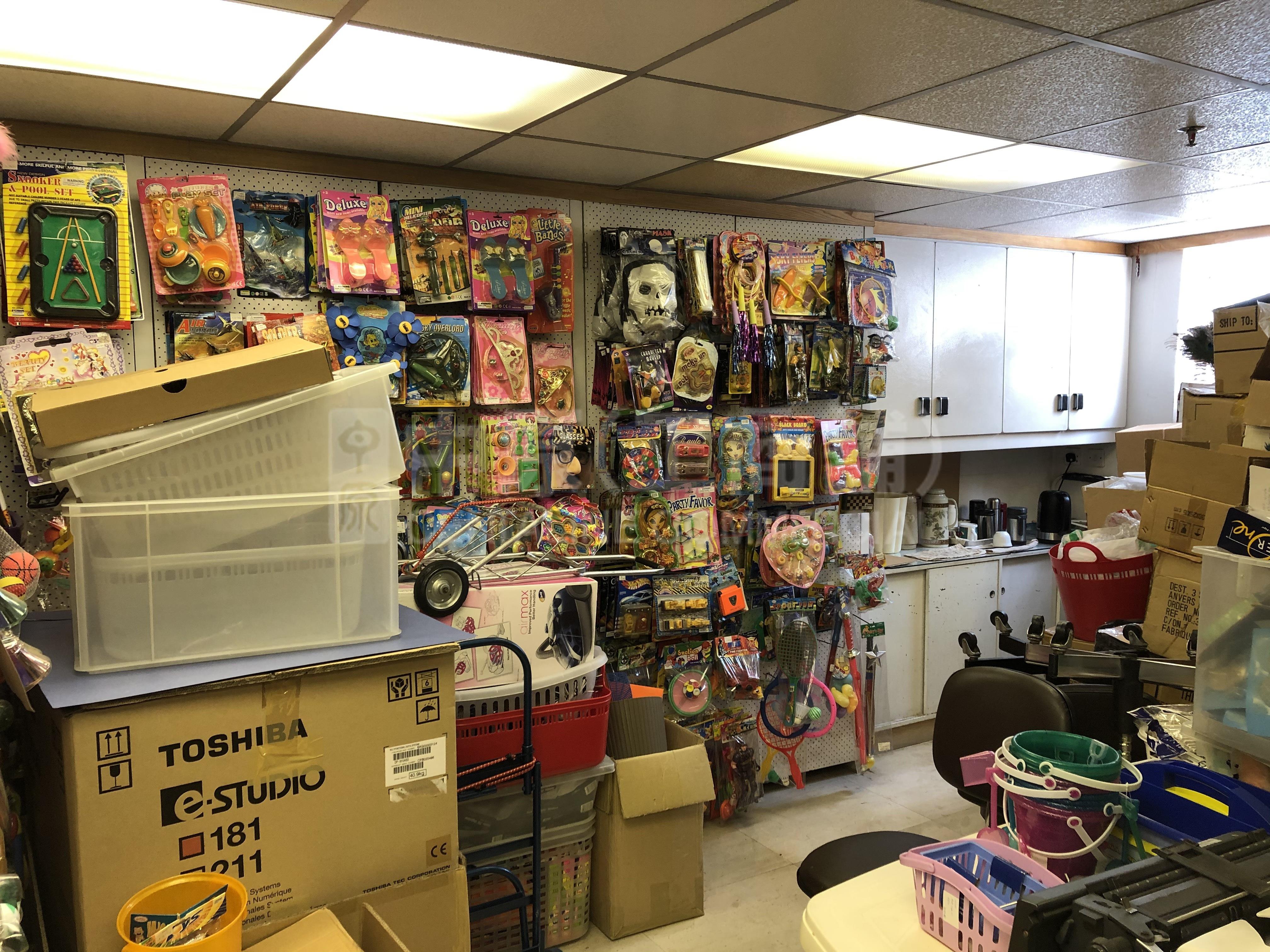 Wah Kit Commercial Centre｜Office Property | Centaline Commercial