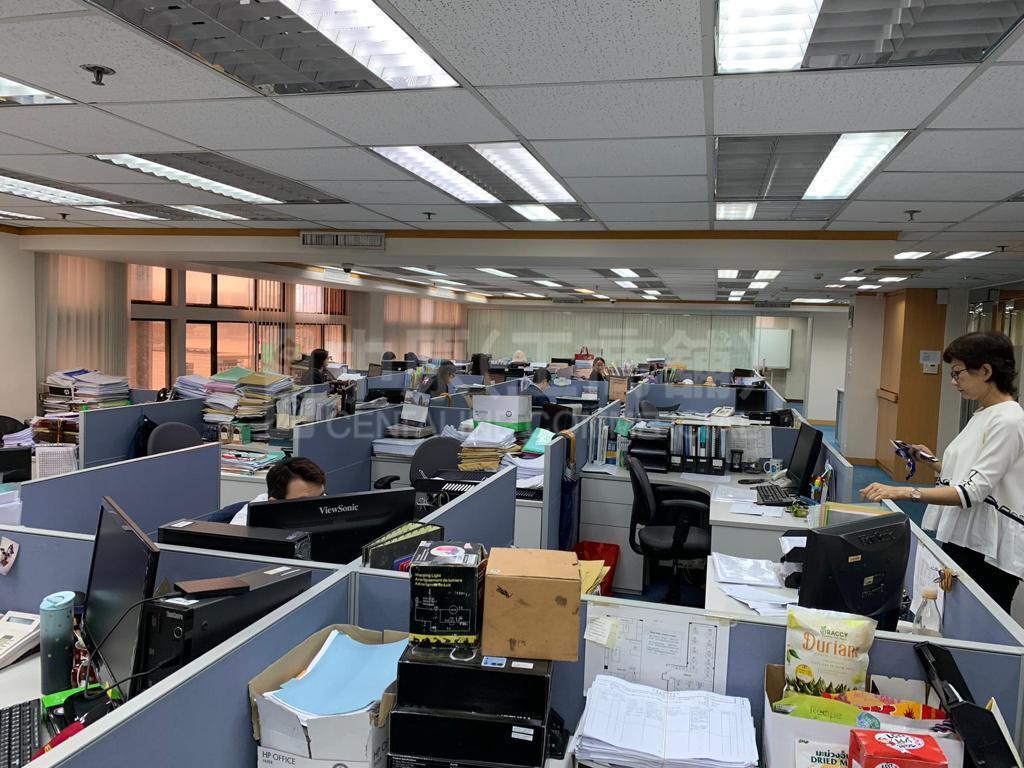 西區中心大廈的相片資料｜寫字樓樓盤｜中原工商舖