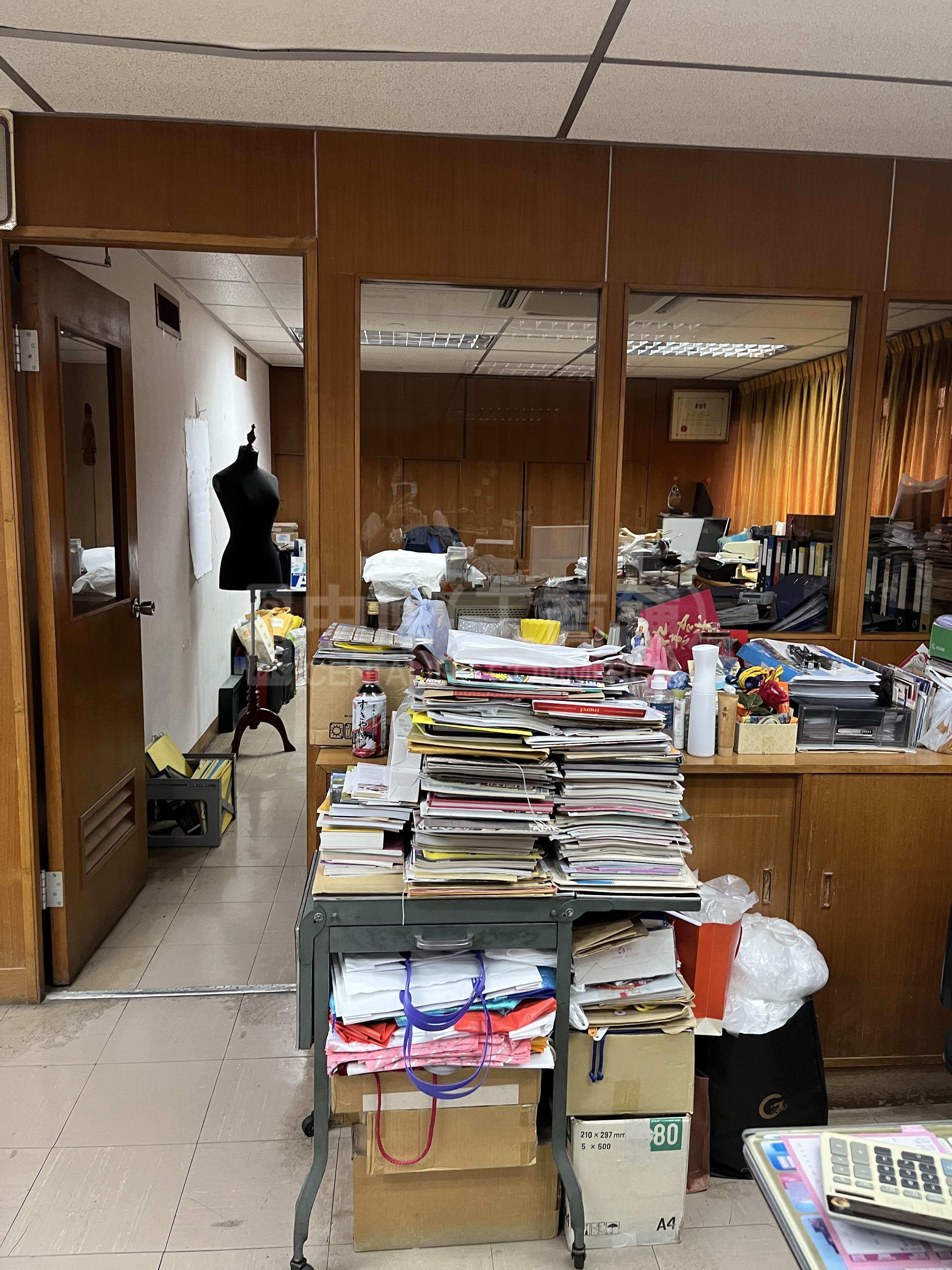 銅鑼灣商業大廈的相片資料｜寫字樓樓盤｜中原工商舖