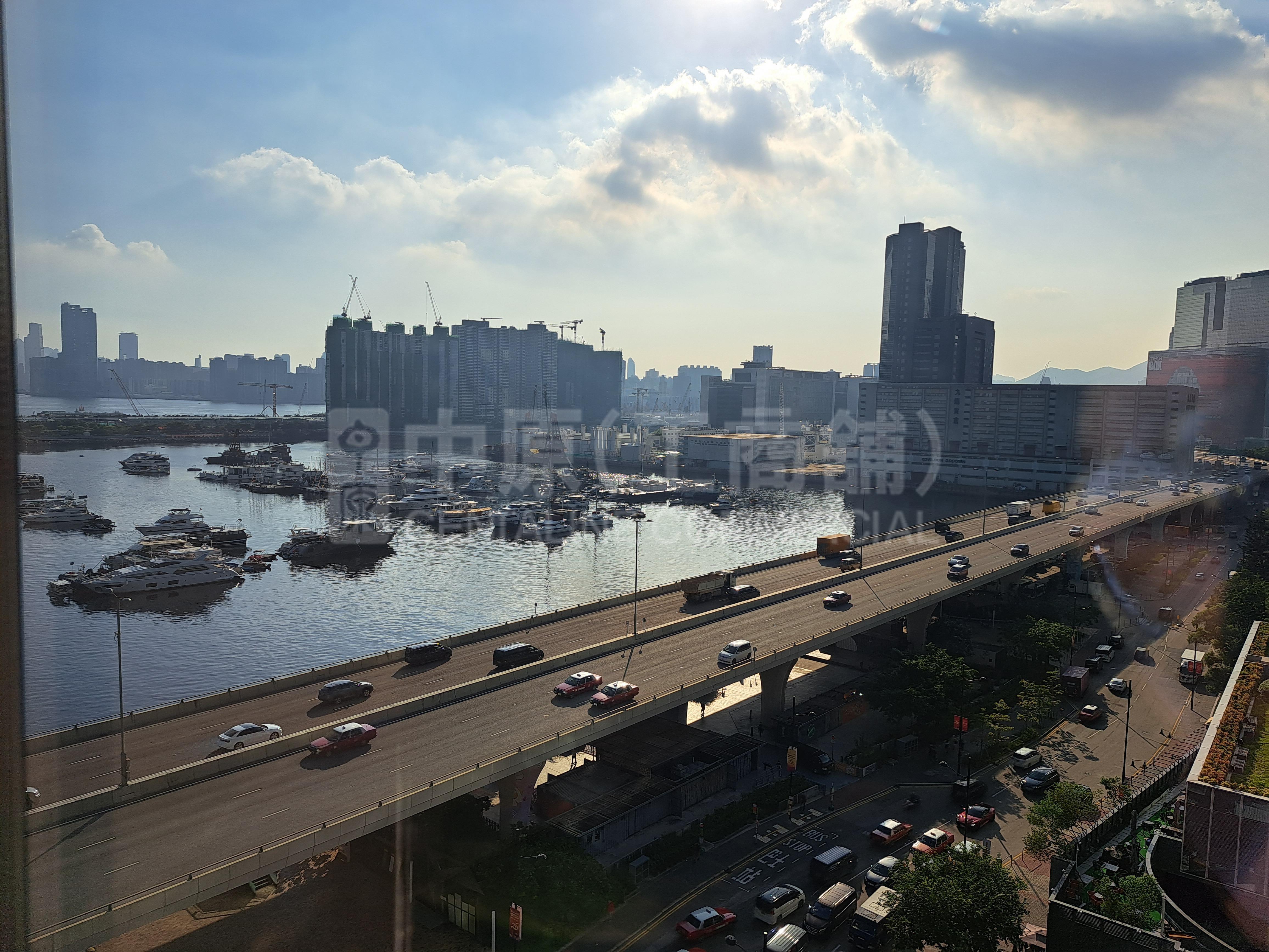 Photo materials about C-Bons International Center | Office Listing | Centaline Commercial