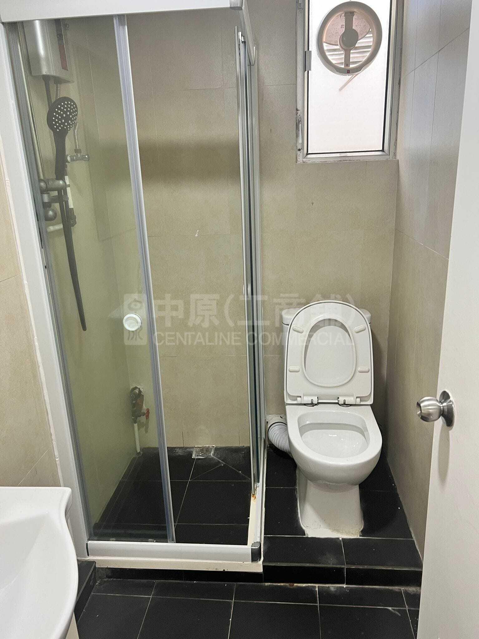 Photo materials about Hart Avenue Plaza | Office Listing | Centaline Commercial