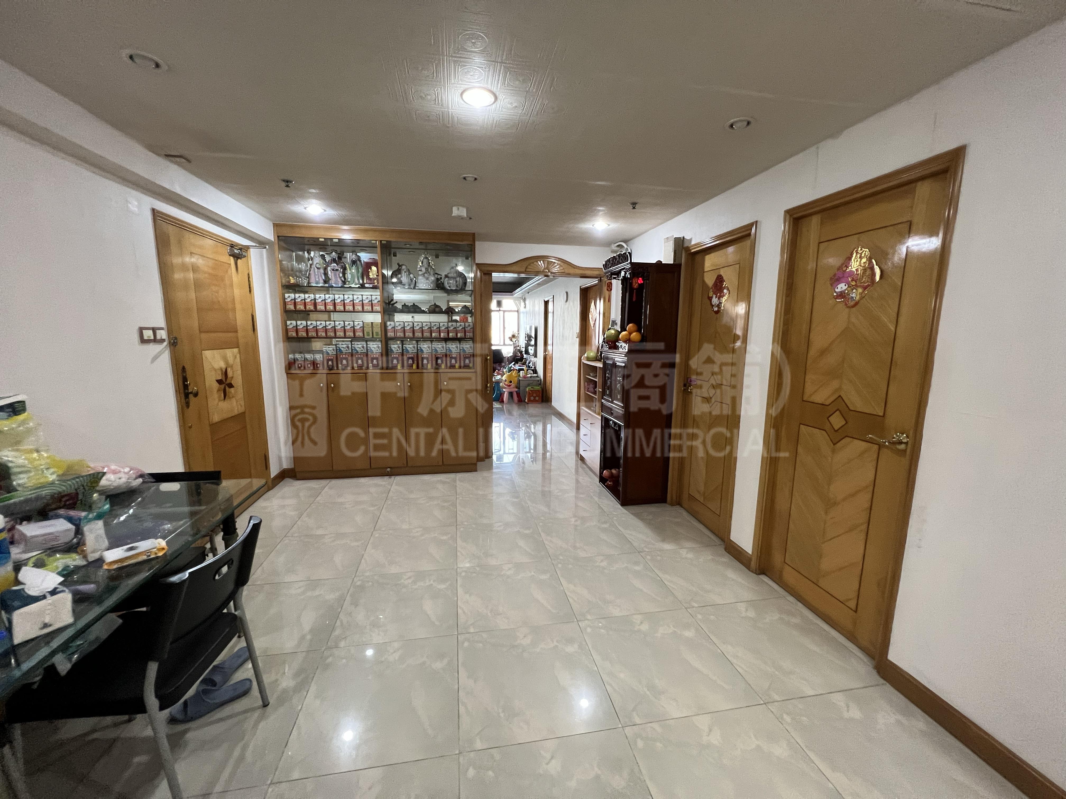 Photo materials about Gold Union Commercial Building | Office Listing | Centaline Commercial
