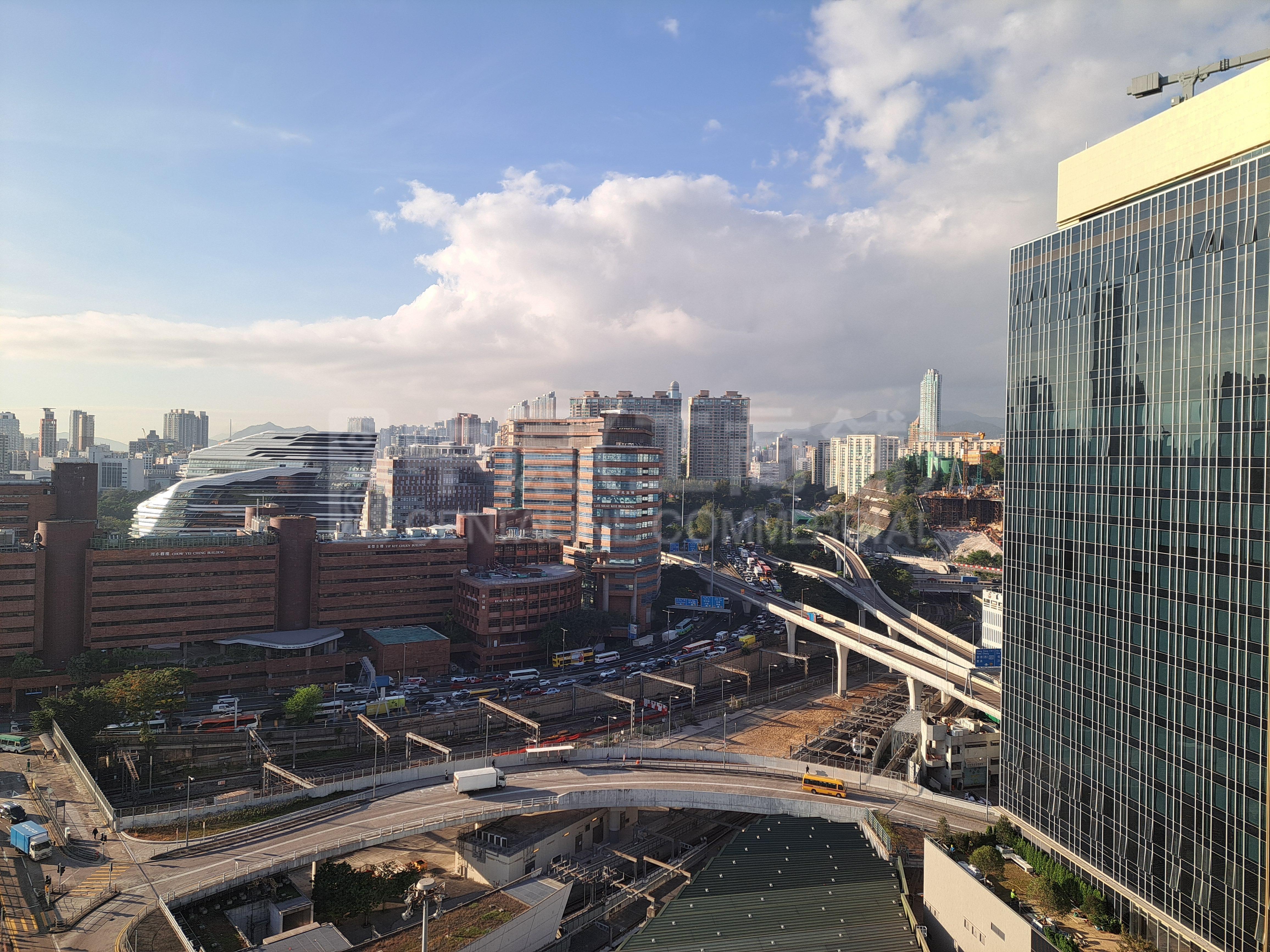 Photo materials about Metropolis Tower | Office Listing | Centaline Commercial