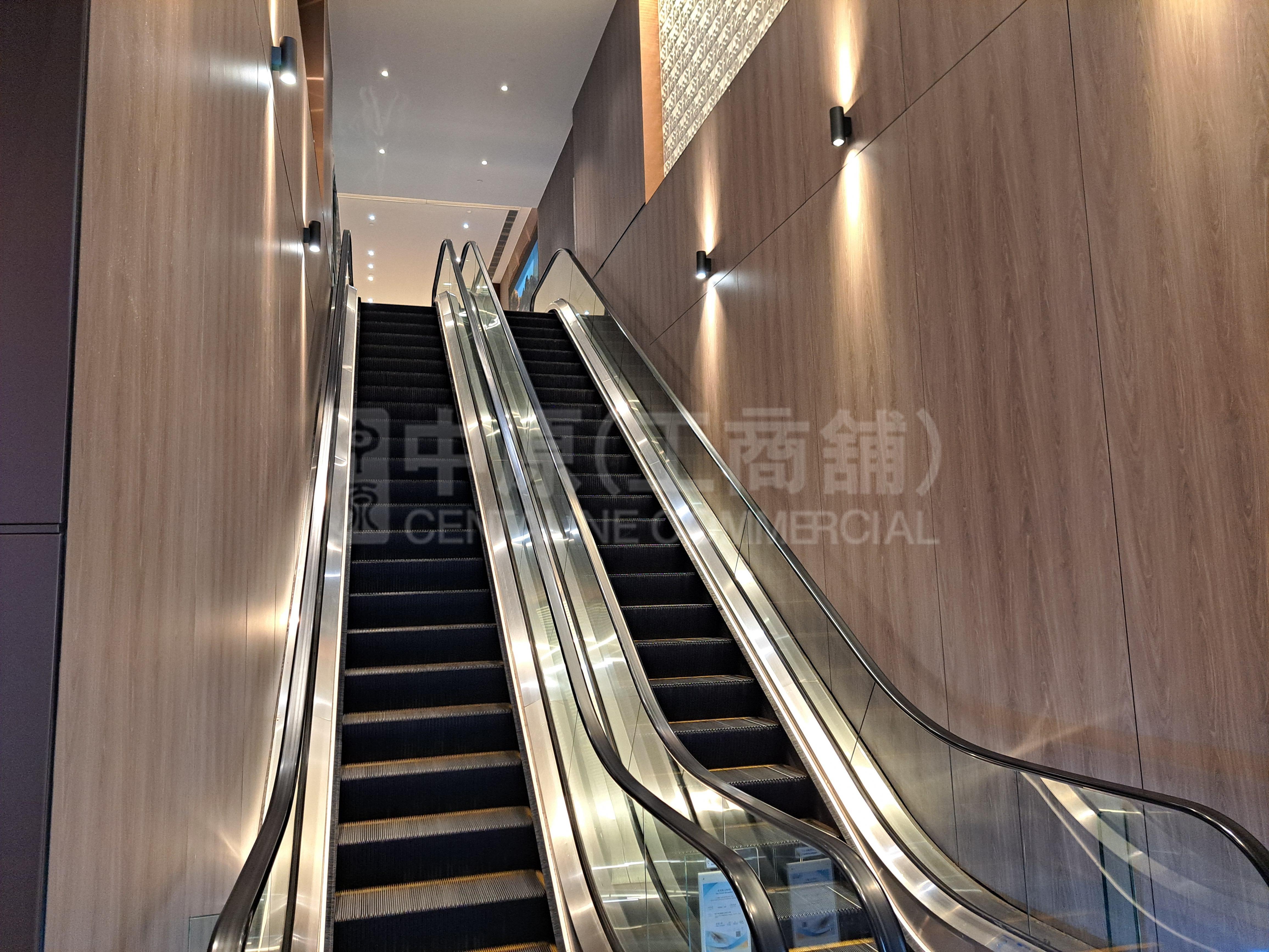 華懋廣場第二期的相片資料｜寫字樓樓盤｜中原工商舖
