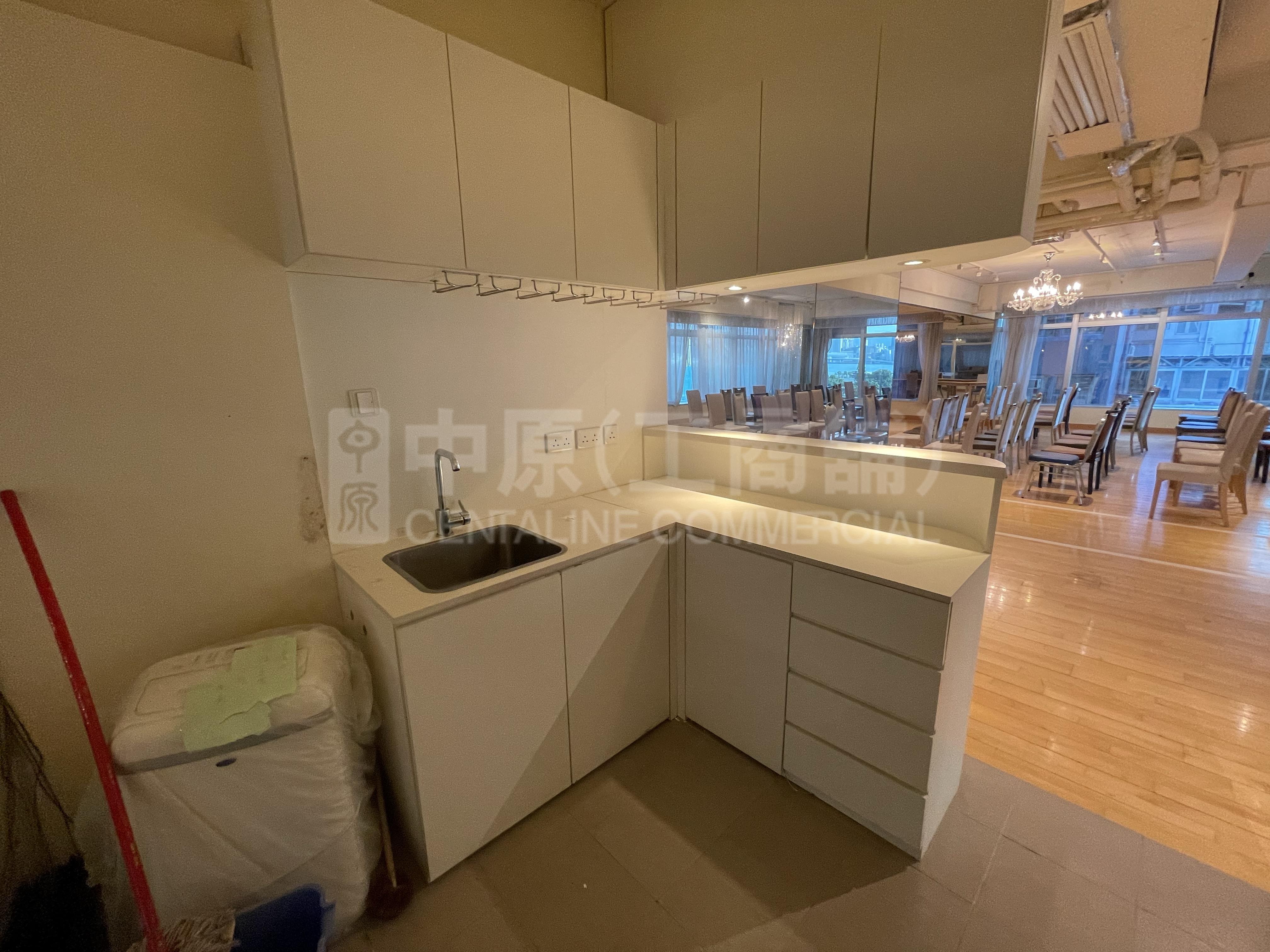 Photo materials about Chinaweal Centre | Office Listing | Centaline Commercial