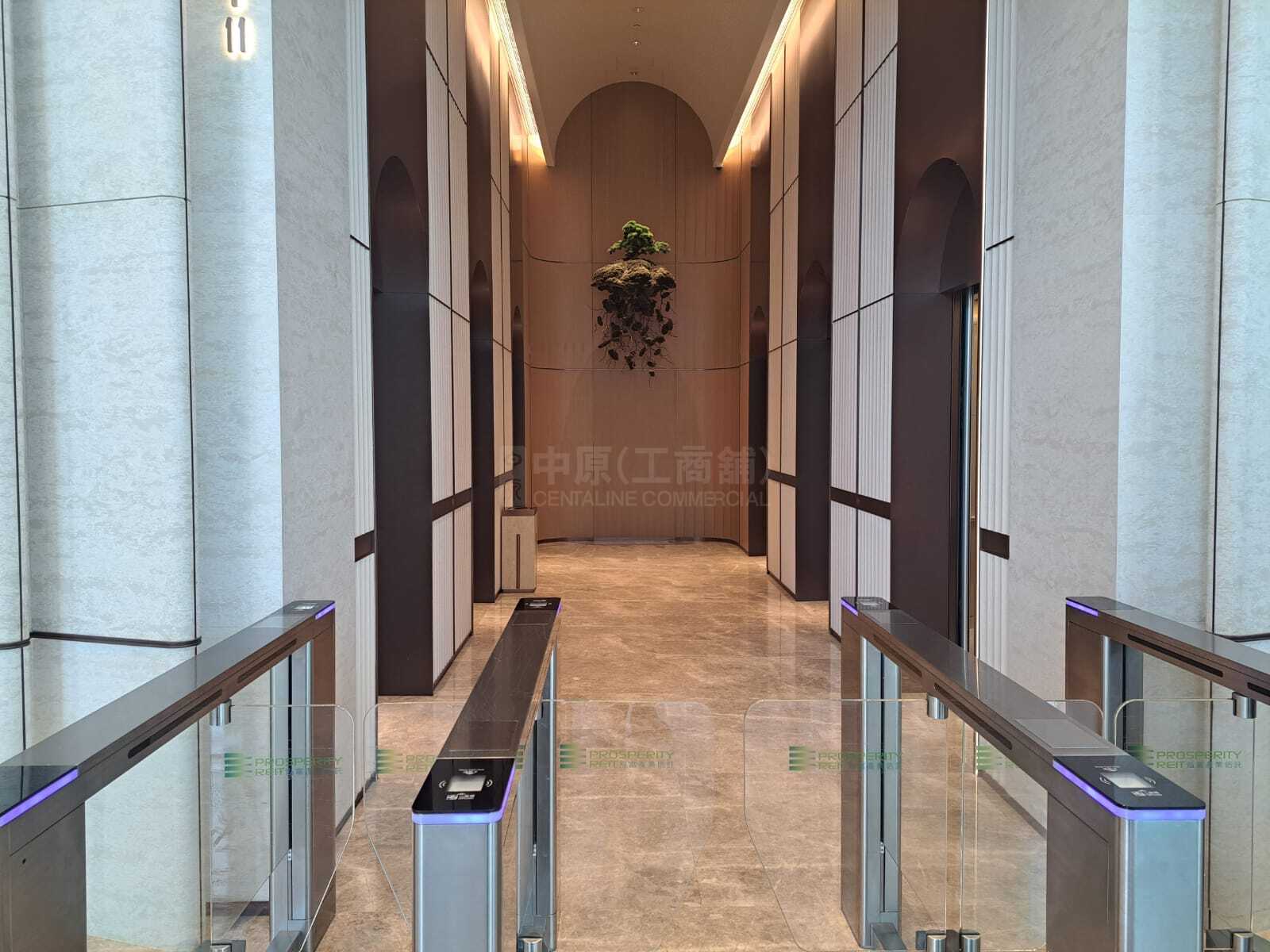 Photo materials about Metropolis Tower | Office Property | Centaline Commercial