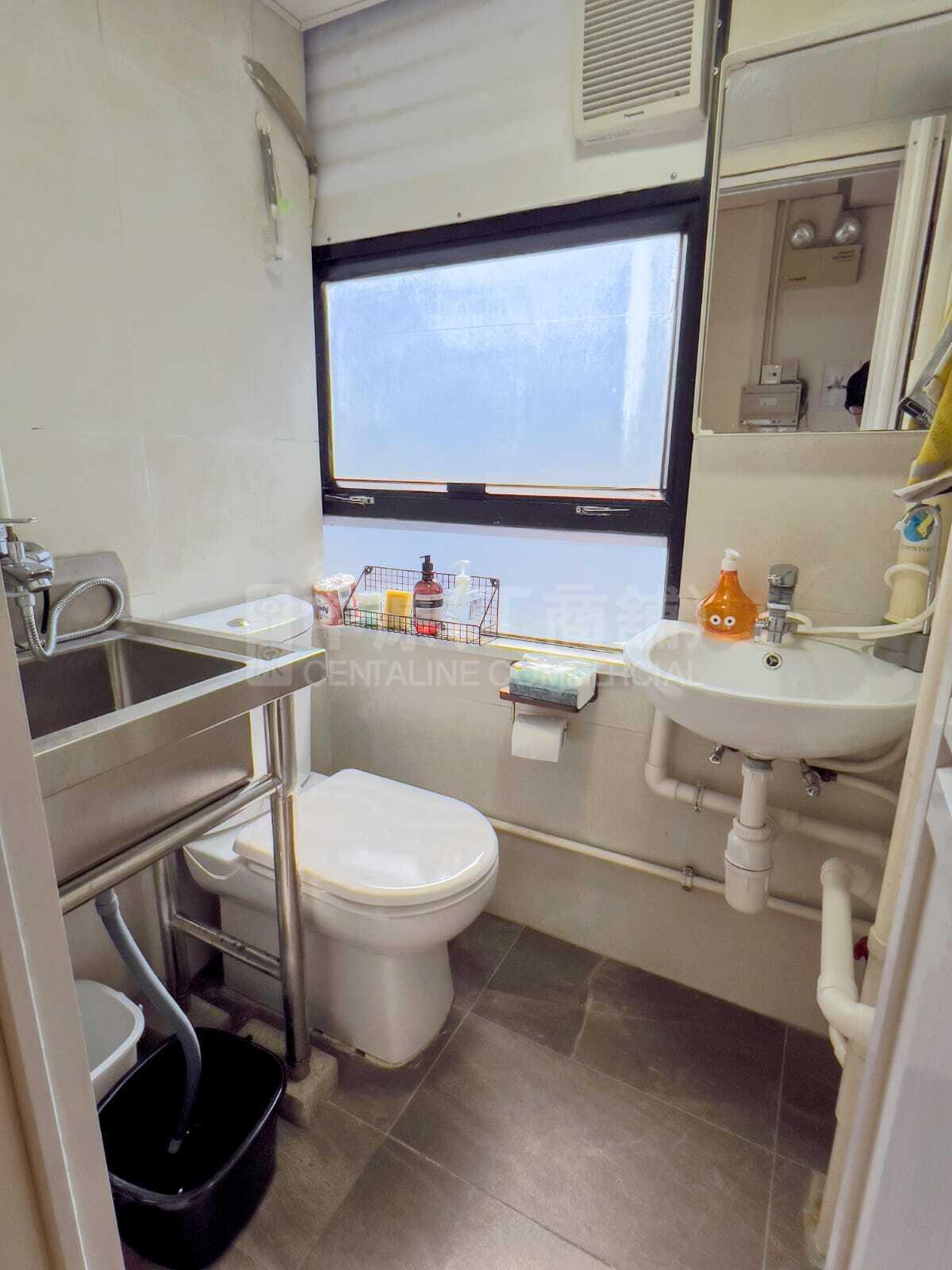 銀輝中心的相片資料｜寫字樓樓盤｜中原工商舖