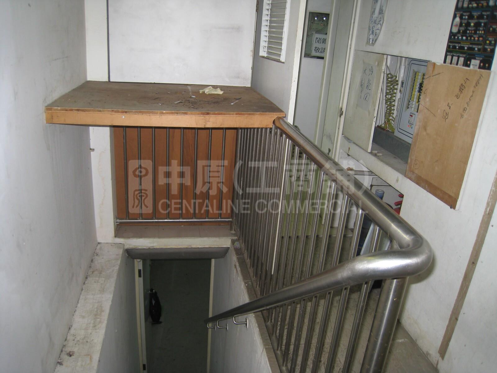 Photo materials about Centraldes Voeux Road Central | Retail Listing | Centaline Commercial